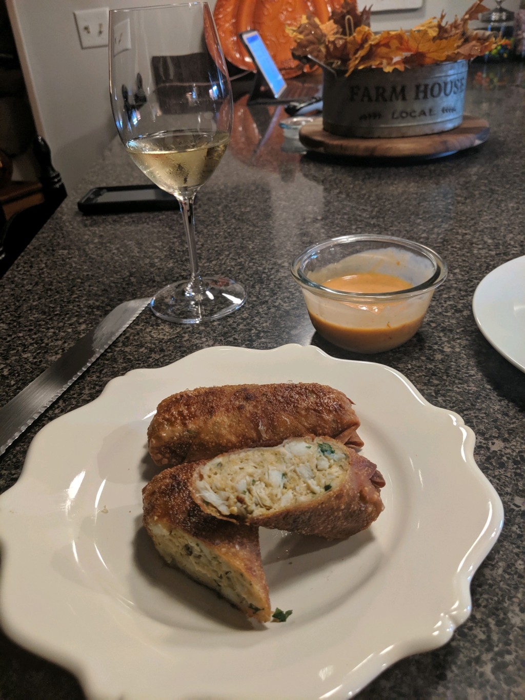 CRAB CAKE EGG ROLLS WITH CHILI DIPPING SAUCE